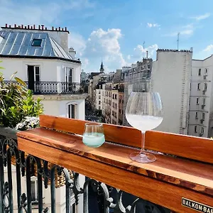 Apartment Vue Montmartre & Balcon, Paris